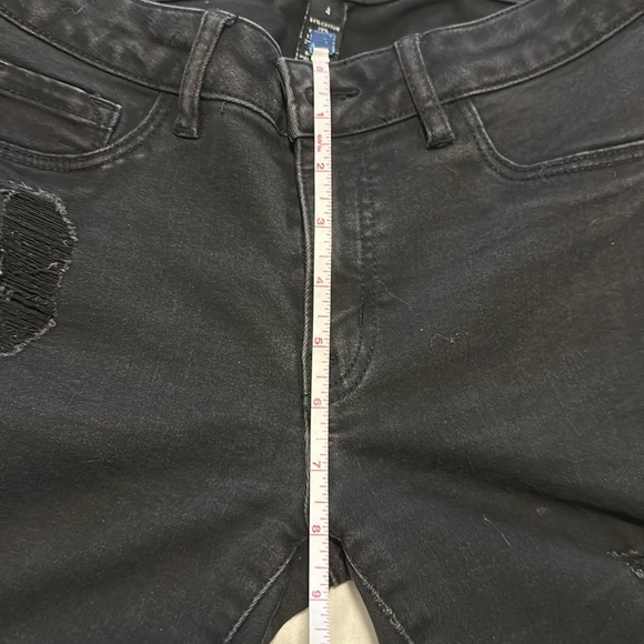 NWOT Refuge High Rise Super Distressed Skinny Jean in Black Ultra Stretch Size 4 - Picture 9 of 10
